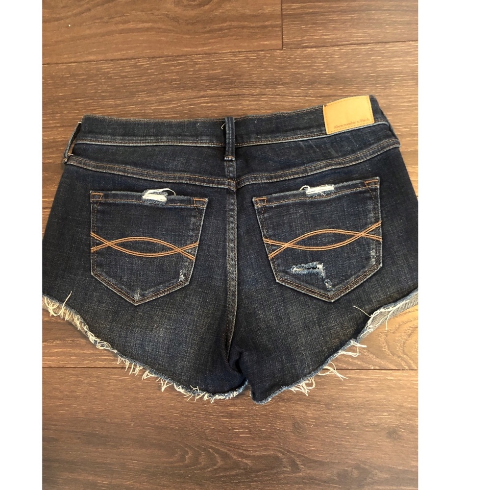 Abercrombie Shorts - Picture 2 of 3